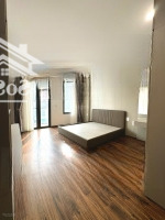 Nhà Phân Lô, Thang Máy. Gara Ô Tô, Phố Ngô Gia Tự, Long Biên.diện Tích52M2 * 5 Tầng Nhỉnh 10 Tỷ