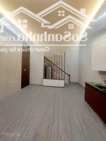 Chỉ Hơn 5 Tỷ - Hộ Khẩu Hoàn Kiếm Duy Nhất 1 Em Rẻ Tụt Mốc - Chỉ 15M Ra Mặt Phố - Sổ 37M, 4T, 4Ngủ