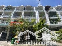 Cho Thuê Nhà Phố Liền Kề Cao Cấp Kdc Himlam Quận 7 Nguyên Căn: 5X20M Giá: 40 Triệu Liên Hệ: 0931353298