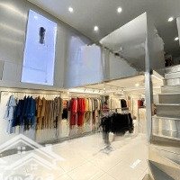 Cho Thuê Nhà Mặt Tiền Đường 343 Võ Văn Tần, Phường 5, Quận 3 (5,5 X 16M - 5 Tầng) - Giá Tốt 90 Triệu