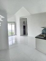 Cần Bán Căn Hộ 2Pn/62M2 Đã Nhận Sổ Hồng - Nhà Trống Tầng Trung - Liên Hệ: 0908831258