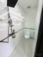 Bán Đẹp Hẻm Ô Tô, Đ.lạc Long Quân, 8,8 Tỷ, 40M2, 7 Phòng Ngủ 8 Vệ Sinh Q11, Hcm