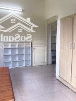 Nhà Cc Tập Thể Ngõ 10 Nguyễn Văn Huyên, 50M2, 2 Ngủ, Nội Thất Căn Bản