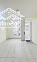 Cần Bán Gấp Nhàhẽm Xe Hơicách Mạng Tháng 8 - Nhỉnh 6 Tỷ Trung Tâm Q. 10 Tp. Hcm. Liên Hệ: 0903070684