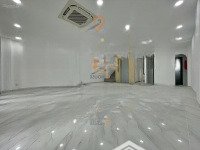 Cho Thuê Văn Phòng Gần Trương Văn Bang 7M*18M, Hầm, Trệt, 2 Lầu Suốt, Thang Máy, 60 Triệu/Tháng