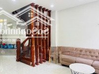 Cho Thuê Nhà Phố View Hồ Đầy Đủ Nội Thất Đẹp Giá Bán 35 Triệu (Thương Lượng). Nhà Trống Sẵn Vào Ở