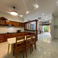 Cho Thuê Biệt Thự sân vườn Khu Nam Việt Á, 5 Pn, đầy đủ nội thất, giá chỉ 27 triệu/ tháng