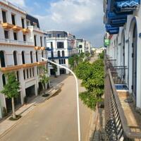 Bán căn liền kề sky garden nhà hoàn thiện 4 tầng mặt ngoài diện tích xây dựng 75m2