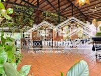 Cho Thuê Nhà Lô Góc 3 Mặt Tiền Mặt Phố Trấn Vũ -Diện Tích300M2 X 2.5 Tầng -Mặt Tiền25M - 200 Triệu. Có Sân Vườn