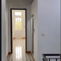 Bán nhà 2 tầng phố Mê linh, Vĩnh yên. KD sầm uất. thiện trí bán giá thương lượng mạnh.