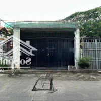 Mặt Tiền Đường Oto Né Nhau Đối Diện Ubnd Tp Thủ Đức. Dài 27M, Sân Trước Rộng Rãi Nhà Trống Sạch Đẹp