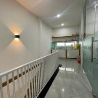 Bán nhà mặt tiền đường Trần Phú khu vực kinh doanh sầm uất