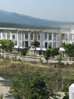 Bán Nhanh Căn Biệt Thự Đẹp Nhất Mặt Hồ Thiên Nga, Ngay Cổng Chỉnh Đi Vào. Giá Bán 8,5 Tỷ