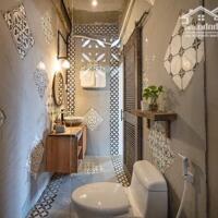  PENTHOUSE APARTMENT WITH LARGE WINDOWS FULL INTERIOR IN DISTRICT 1