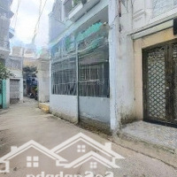 Bán Nhà 2 Tầng, Btct Phú Nhuận, 3 Phòng Ngủ Hẻm Ba Gác - Giá Chỉ 5.2 Tỷ!
