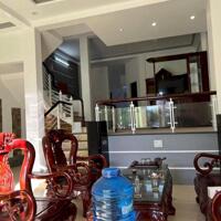 Bán nhà 3 tầng mặt tiền đường pha đối lưng Đường Phạm Văn Đồng TP HUẾ