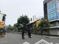 Siêu Phẩm Quận 1! Bán Nhà Góc 2 Mặt Tiền Đinh Tiên Hoàng. Dt: 14.5 X 26M - Hđt: 150 Triệu. Giá Bán 80 Tỷ