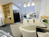 Bán Nhà 6 Tầng Thang Máy, Kinh Doanh Phố Ngô Gia Tự, Diện Tích: 50M, Giá: 9,8 Tỷ