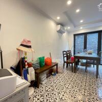 Cho thuê NR 3PN, 3WC, 80m2, giá tốt tại Đặng Thai Mai, Quảng An, Tây Hồ, Hà Nội