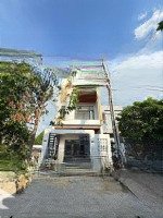 Bán Gấp Nhà Lầu Sổ Riêng Sân Xe Ôtô Trả Góp Qua Ngân Hàng Gần Cây Xăng 75, Tt 700 Triệu Nhận Nhà Ở Ngay