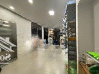 Nguyên Căn Đường 3 Tháng 2, 6X18M, Xây Full, 13Phòng, Có Thang Máy, Cho Làm Căn Hộ, Vpct