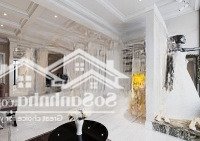 Cho Thuê Nhà Mặt Phố Giảng Võ, Diện Tích 95M2, Mặt Tiền Đẹp 9M. Giá Rẻ, Hợp Lý. Nhận Nhà Luôn.