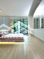 Bán Nhà Đẹp Giải Phóng - Hoàng Mai - Nhà Xây Mới Full Nội Thất Lô Góc Oto Đỗ Cửa 6 Tầng Thang Máy