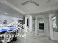 Cho Thuê Biệt Thự Khu Đường Quốc Hương, Phường Thảo Điền, Quận 2. Liên Hệ: 0911383889