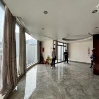 Cho thuê văn phòng Vạn Phúc 50 m2 lô góc giá 6,5tr, view 2 mặt kính