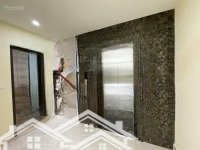 Cho Thuê Toàn Nhà Mặt Phố Quận Cầu Giá Giá 85 Triệu/Tháng Liên Hệ: 0964298989