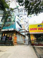 Chính Chủ Cho Thuê Văn Phòng Tầng 2 Tại Tòa Nhà Số 2 Ngõ 7 Thái Hàdiện Tích90M2, View Bể Bơi , 15 Triệu/Tháng