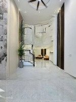 Định Cư Mỹ Cần Bán Nhà Đường Nguyễn Văn Thủ P. Đa Kao Quận 1 Giá Bán 4Tỷ360/65M2(5X13M) Nhà 3 Lầu,Có Sổ