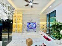 Bán Nhà Lô Góc Ô Tô Phố Nguyễn Khang, 62M2X5,5Tầng, Thang Máy, Kdoanh, Văn Phòng, Ngõ Thông, Giá Rẻ