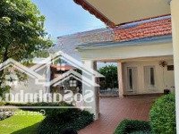Bán Biệt Thự Mặt Tiền Đường 44 (Trần Văn Sắc), Thảo Điền.diện Tích22X25 Cn 533M2 Trệt 1 Lầu Giá Bán 105 Tỷ