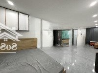 Bán Nhàhẽm Xe Hơitrải Nhựa Trên Đường Lê Quang Định, Phường 11, Bình Thạnh.