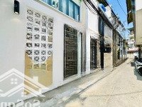Bán Nhà Bình Thạnh!Hẽm Xe Hơisátmặt Tiềnhoàng Hoa Thám, 4.5X10M, 5 Tầng, 4 Phòng Ngủmaster Full Nội Thất