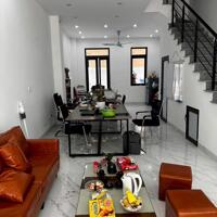 Cho thuê phòng giá rẻ trong biệt thự gần Vincom Vin2