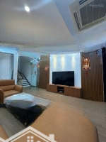 Bán Gấp Nhà Riêng Phố Quan Nhân 50M 5Tgmặt Tiền5M Chỉ 12,5 Tỷ Full Nội Thất Ôtô View Hồ Full Nội Thất.