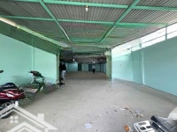 Có Thể Làm Kho Kết Hợp Mbkd.diện Tích9X24M + Gác. Tổng 300M2 Sử Dụng. Xe Tải 5-7 Tấn Ra Vào Đc