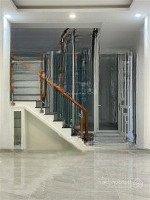 Bán Nhà Riêng Tại Hoàng Hoa Thám, Bình Thạnh, 9,2 Tỷ, 4X12.5M. Hẻm 8M