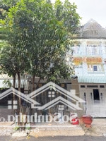 Bán Nhà Shr Trệt Lầu Gần Vincom Dĩ An. Diện Tích: 64M2. Gồm 3 Phòng Ngủ- 2 Vệ Sinh Đường 8M Vỉa Hè, Cây Xanh