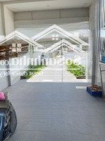 Lại Hot! Nhà Trệt Lầu Mtkd Ống Nước, Tp. Dĩ An. Dt: 145.8M2 (4.5X33M). Đường 10M. Giá: 5.5 Tỷ