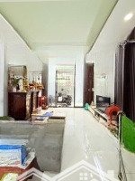 Hàng Hiếm Bán Nhà Đẹp 4 Tầng (4X15M) 5P Ngủ, Hẻm 4M Đường Lê Văn Sỹ, Q3, Giá Chỉ 8.3 Tỷ