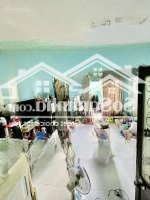 Bán Nr Đẹp Tại Trần Hưng Đạo, 16 Tỷ, 66M2, 3 Tầng, 5 Phòng Ngủ 3 Vệ Sinh Q1, Hcm