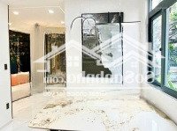 **Nhà Hiếm - Lâm Văn Bền - Căn Góc 2 Mặt Hẻm - Full Nội Thất Cao Cấp - Giá Bán 5.5 Tỷ