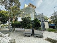 Giảm 4 Tỷ. Bán Gấp Căn Biệt Thự Góc 2Mt, Ngay Lê Văn Thịnh - P. Cát Lái. Dt: 10X16. Giá: 17.5 Tỷ