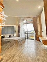 Bán Nhà Mỹ Đình Lô Góc, Dân Xây Chắc Chắn, Ngõ Kinh Doanh, Giá Chỉ 6.5 Tỷ