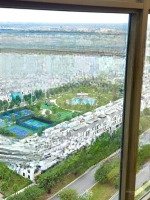 Chính Chủ Cho Thuê Căn Hộ Tầng Trung Cao Tòa H2 Masterise Căn Góc 3 Ngủ Bc Đông Nam View Biển Hồ