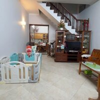 Chú Hoà bán nhà gần Phố Cầu Giấy DT: 60m2, 4T, Mt: 5.8m, giá: 11 tỷ