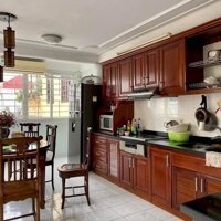 Chú Hoà bán nhà gần Phố Cầu Giấy DT: 60m2, 4T, Mt: 5.8m, giá: 11 tỷ